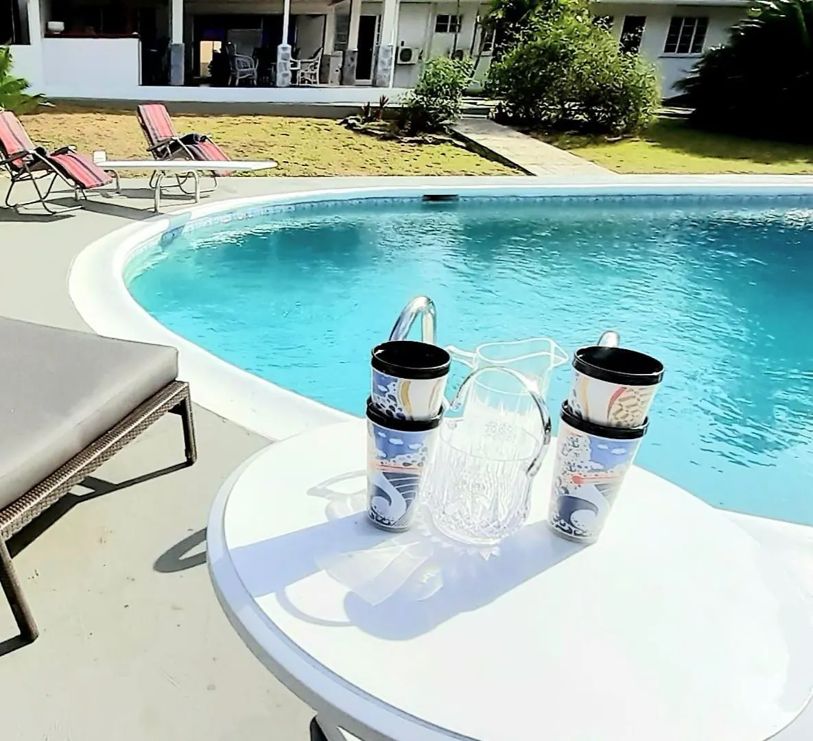 Ferienhaus Almarlene House, Spacious Home Sea View, Large Pool, Patios, Cot, Cook Gros Islet